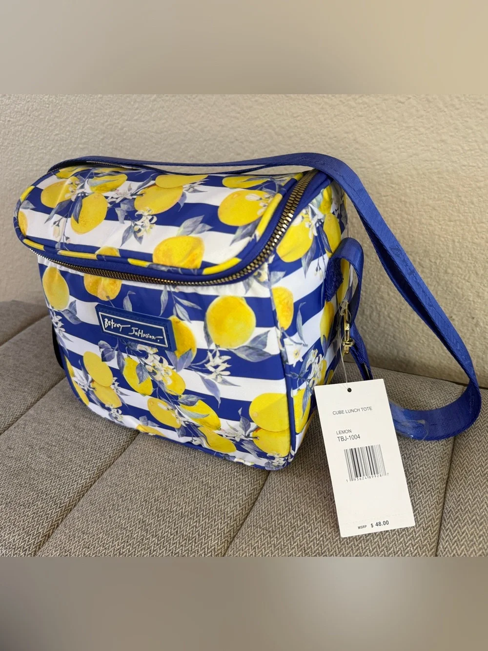 Betsey Johnson Insulted Lunch Tote, Lemon Print - Picture 4 of 15